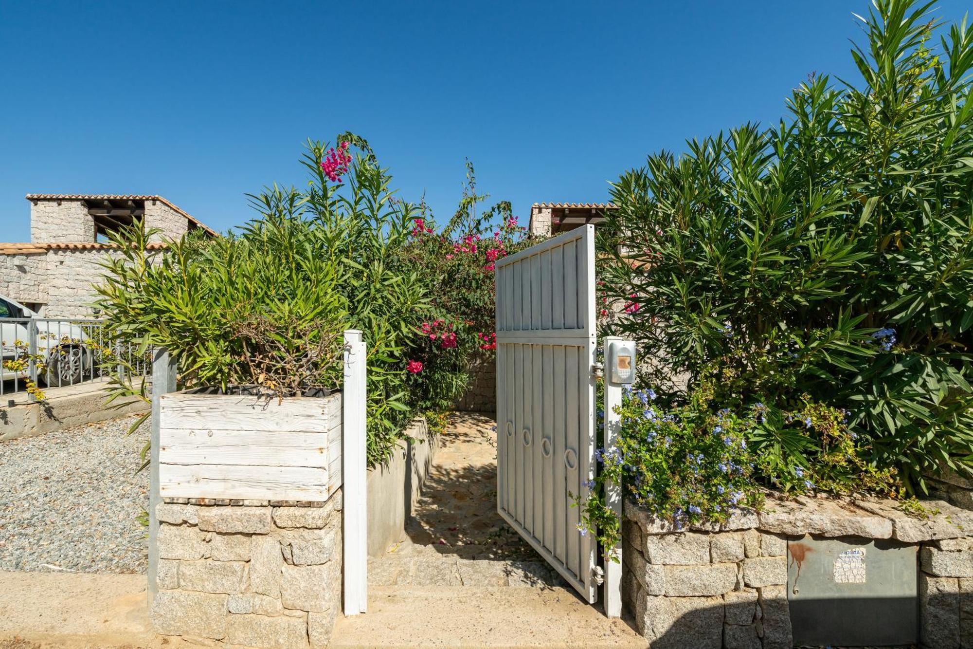 Villa Bouganville Cala Sinzias Castiadas Exteriér fotografie